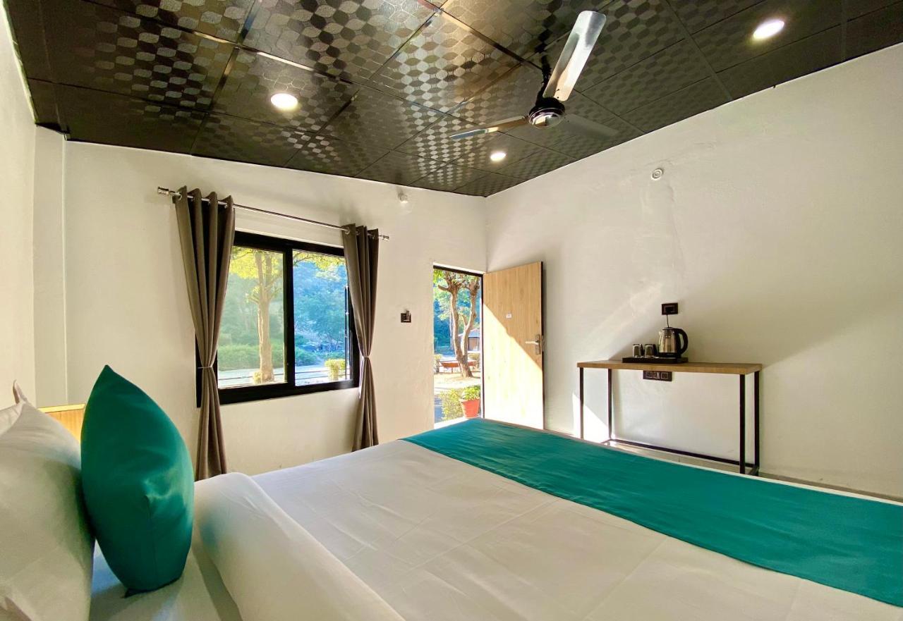 Euphoric River Resort Risikés Kültér fotó