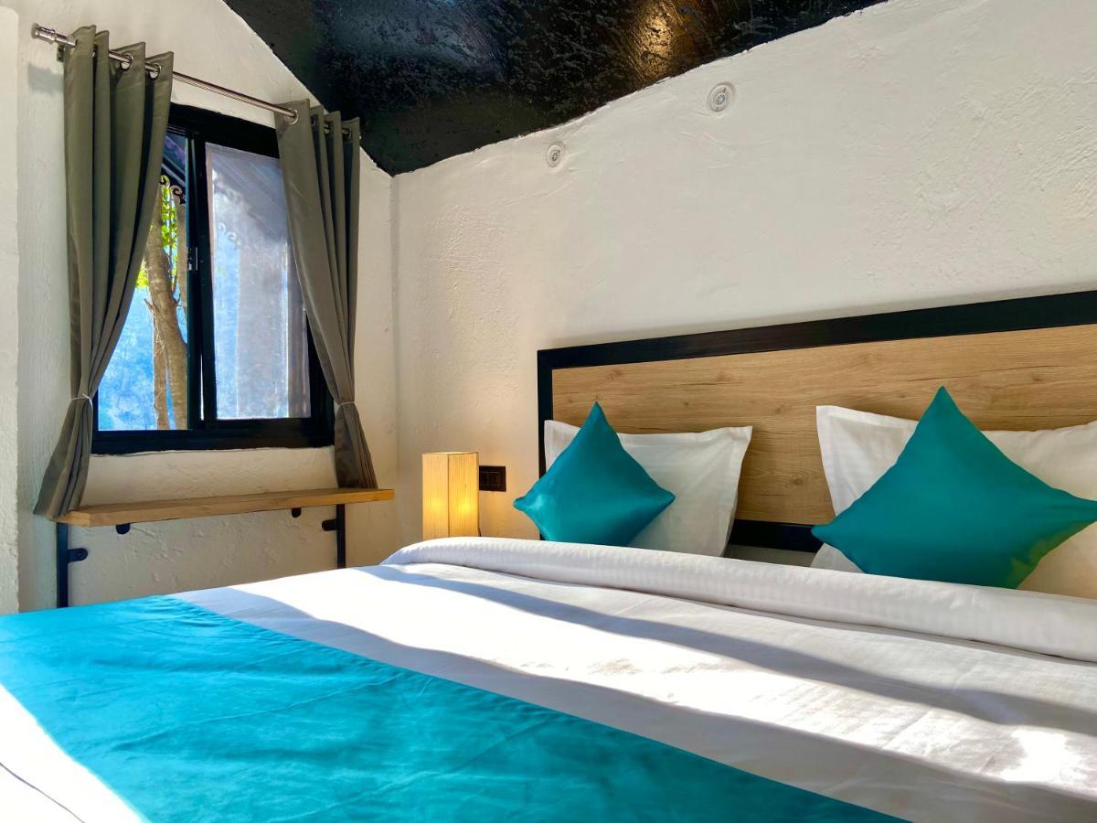 Euphoric River Resort Risikés Kültér fotó