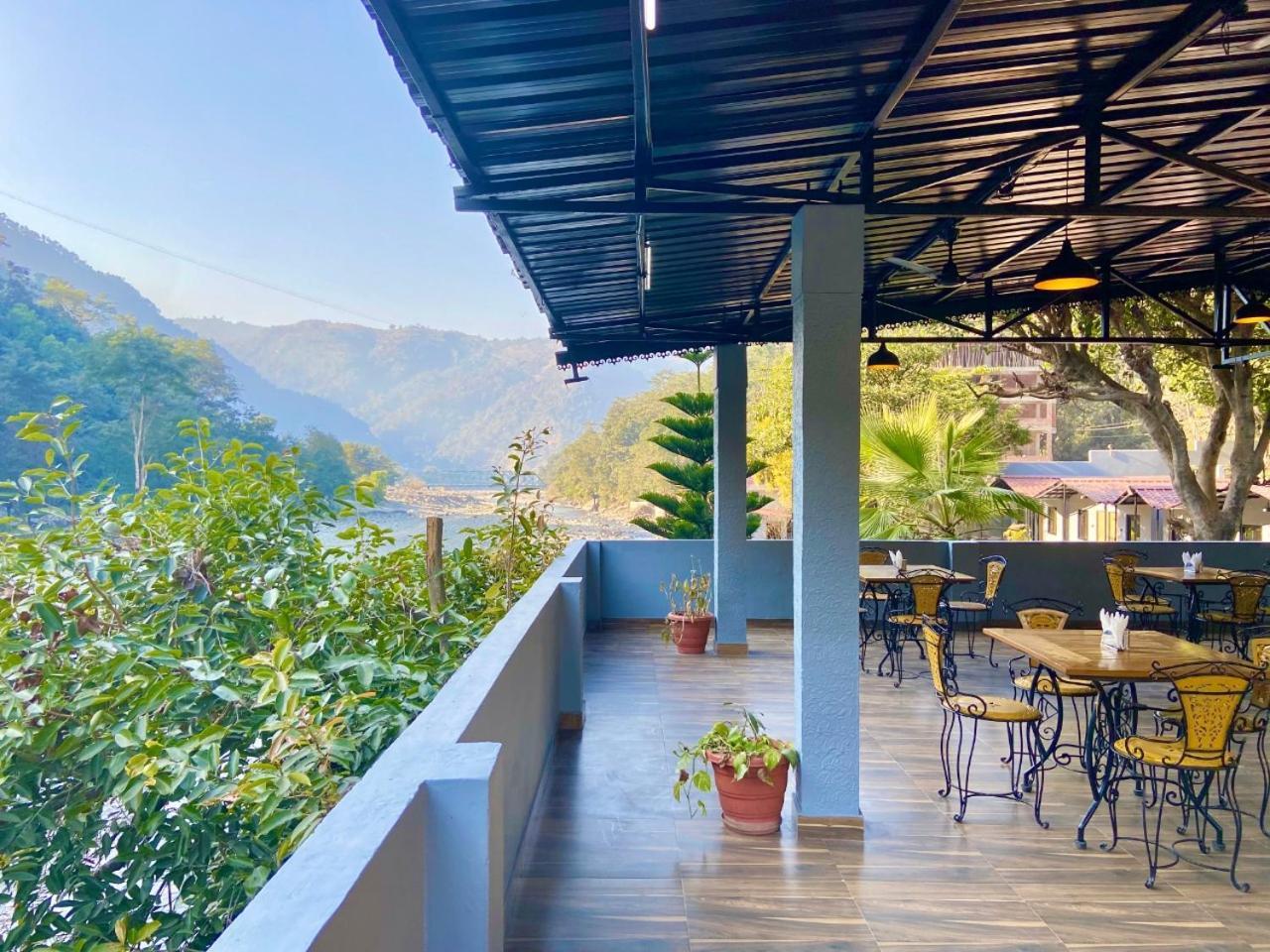 Euphoric River Resort Risikés Kültér fotó