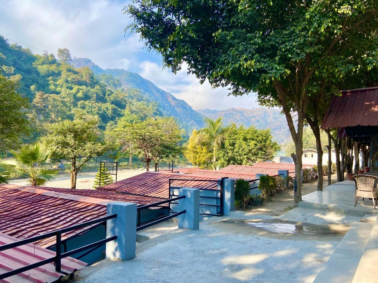 Euphoric River Resort Risikés Kültér fotó