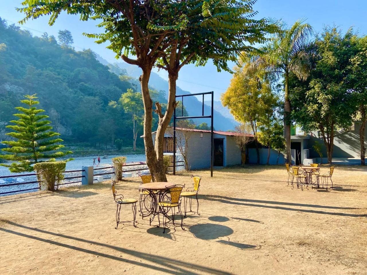 Euphoric River Resort Risikés Kültér fotó
