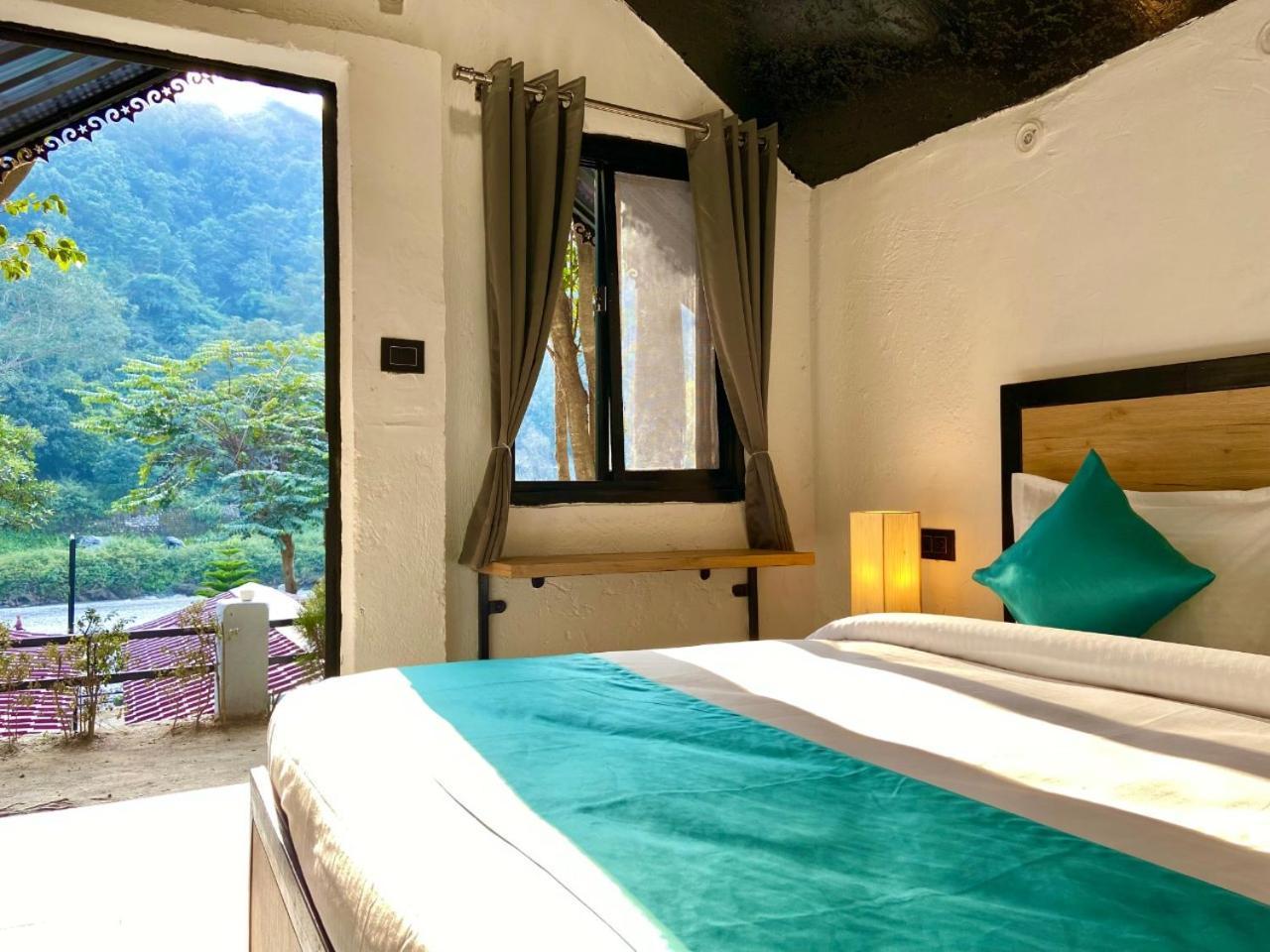 Euphoric River Resort Risikés Kültér fotó