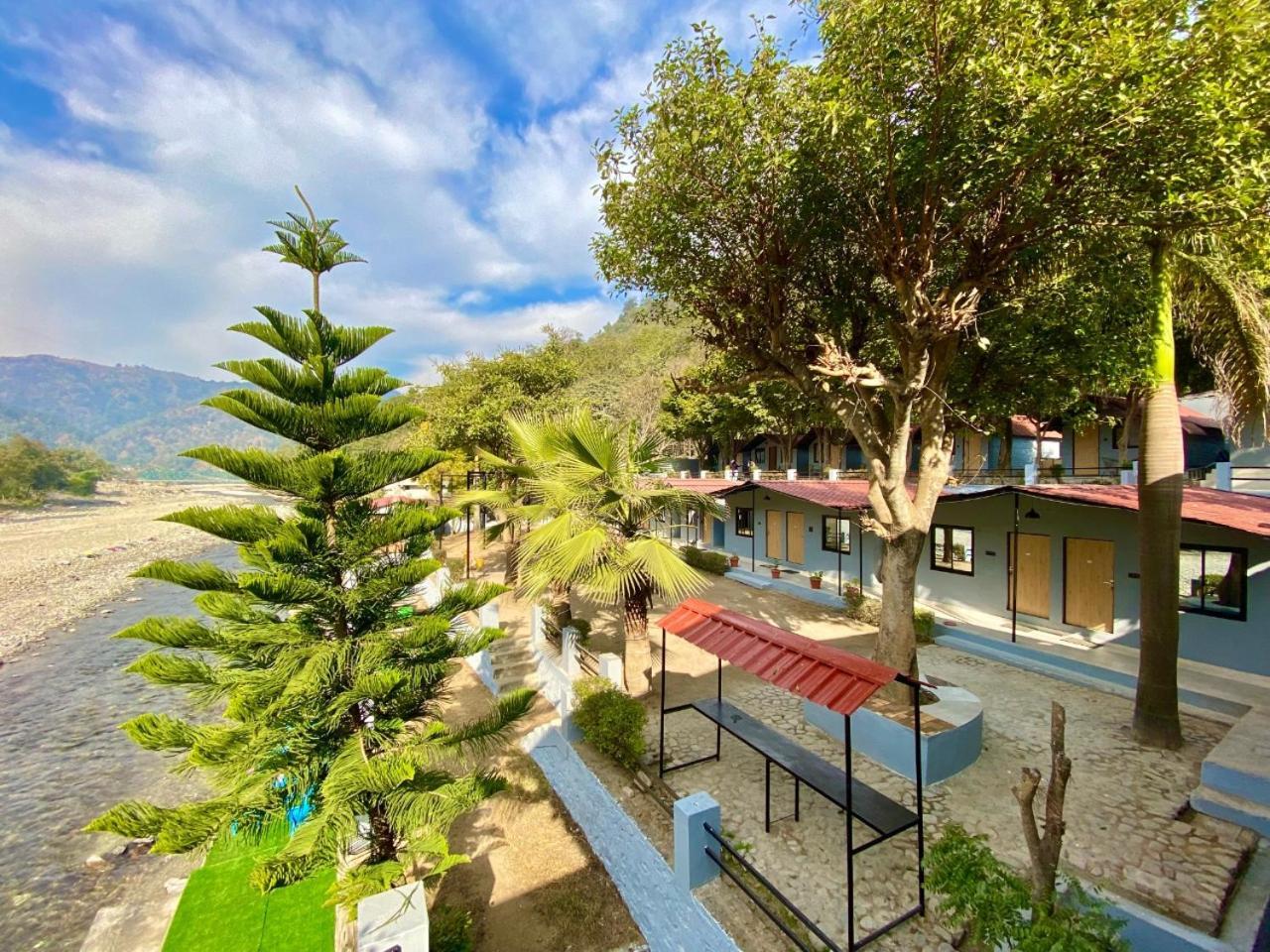 Euphoric River Resort Risikés Kültér fotó