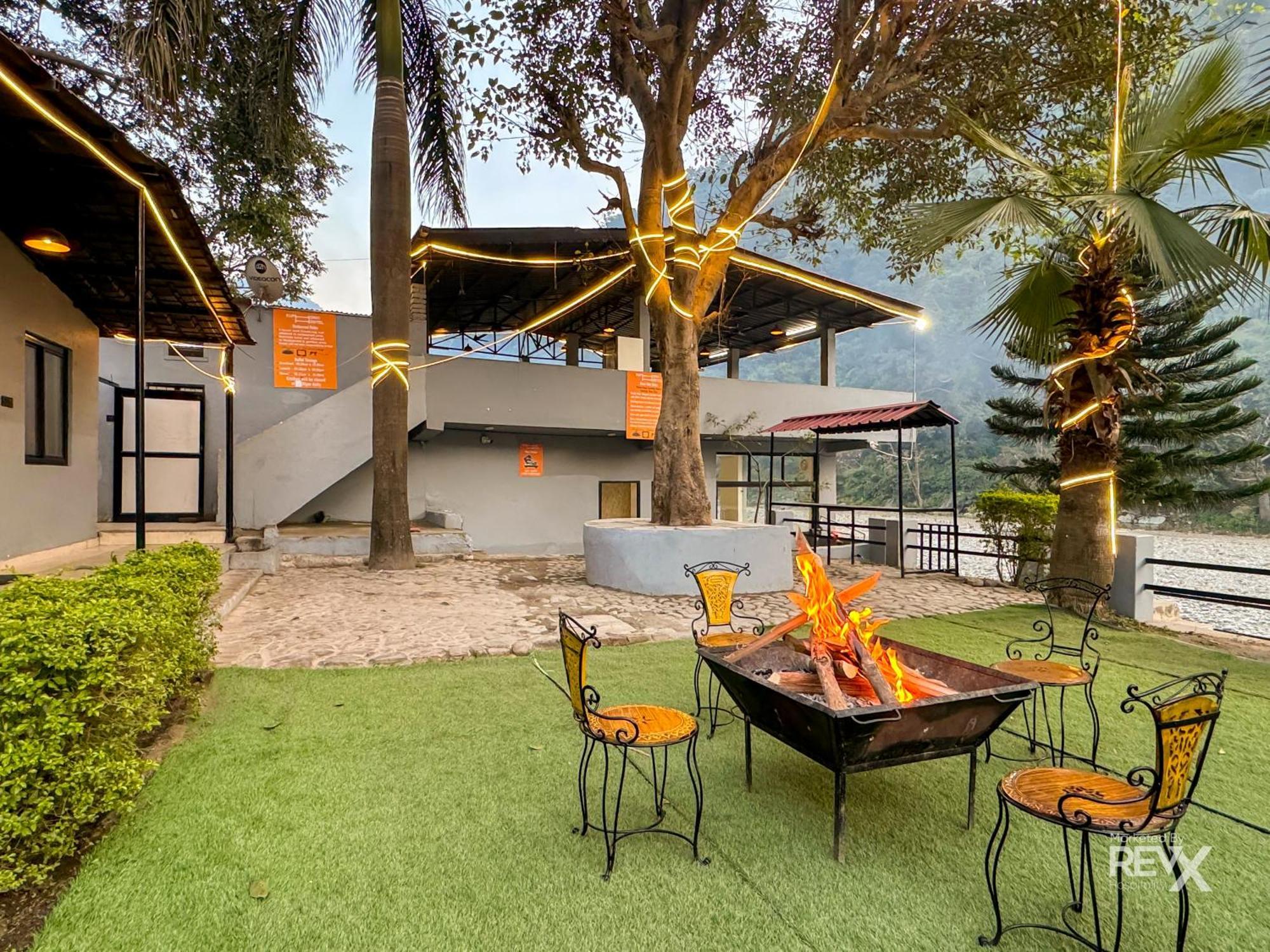 Euphoric River Resort Risikés Kültér fotó