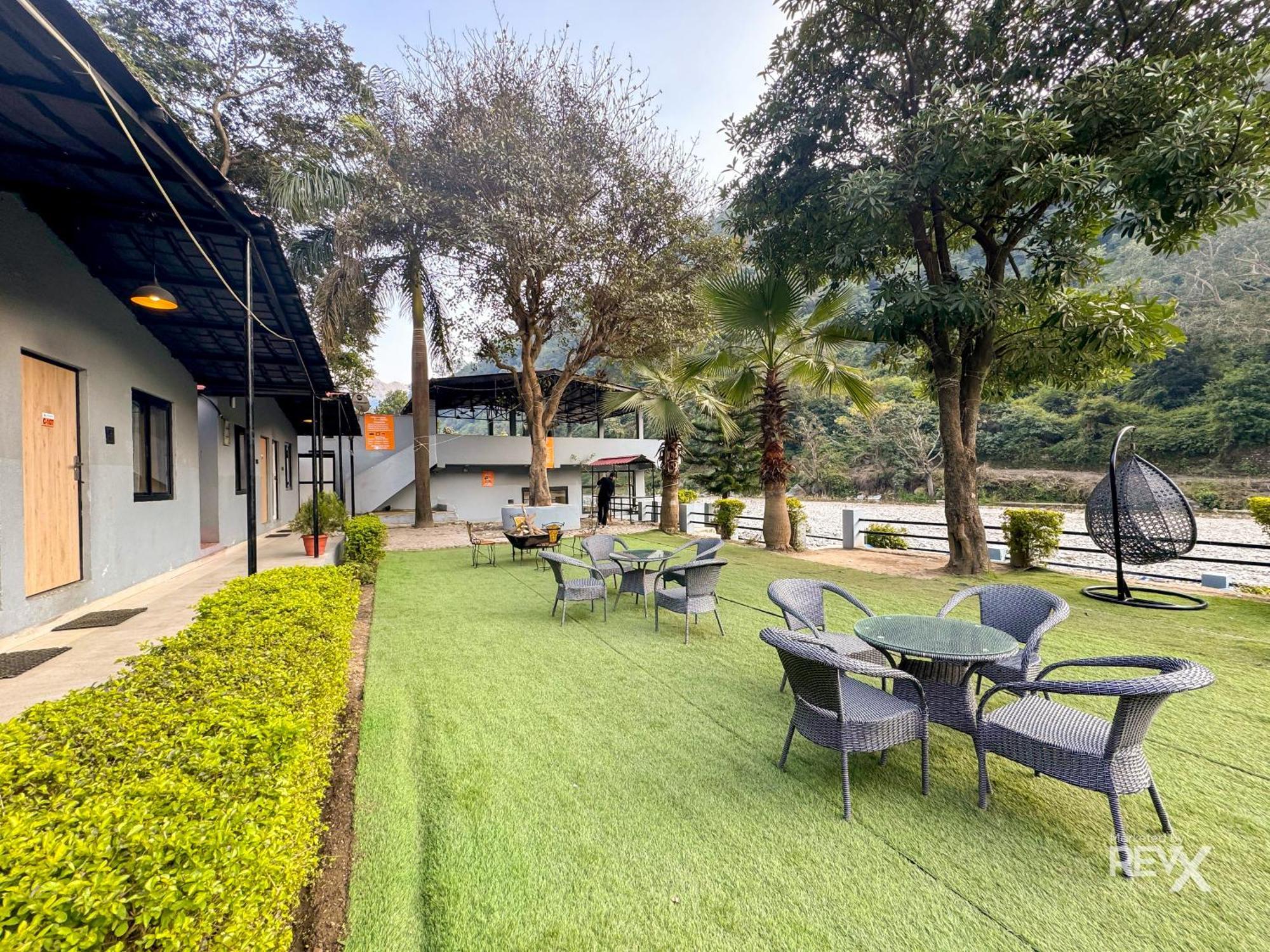 Euphoric River Resort Risikés Kültér fotó